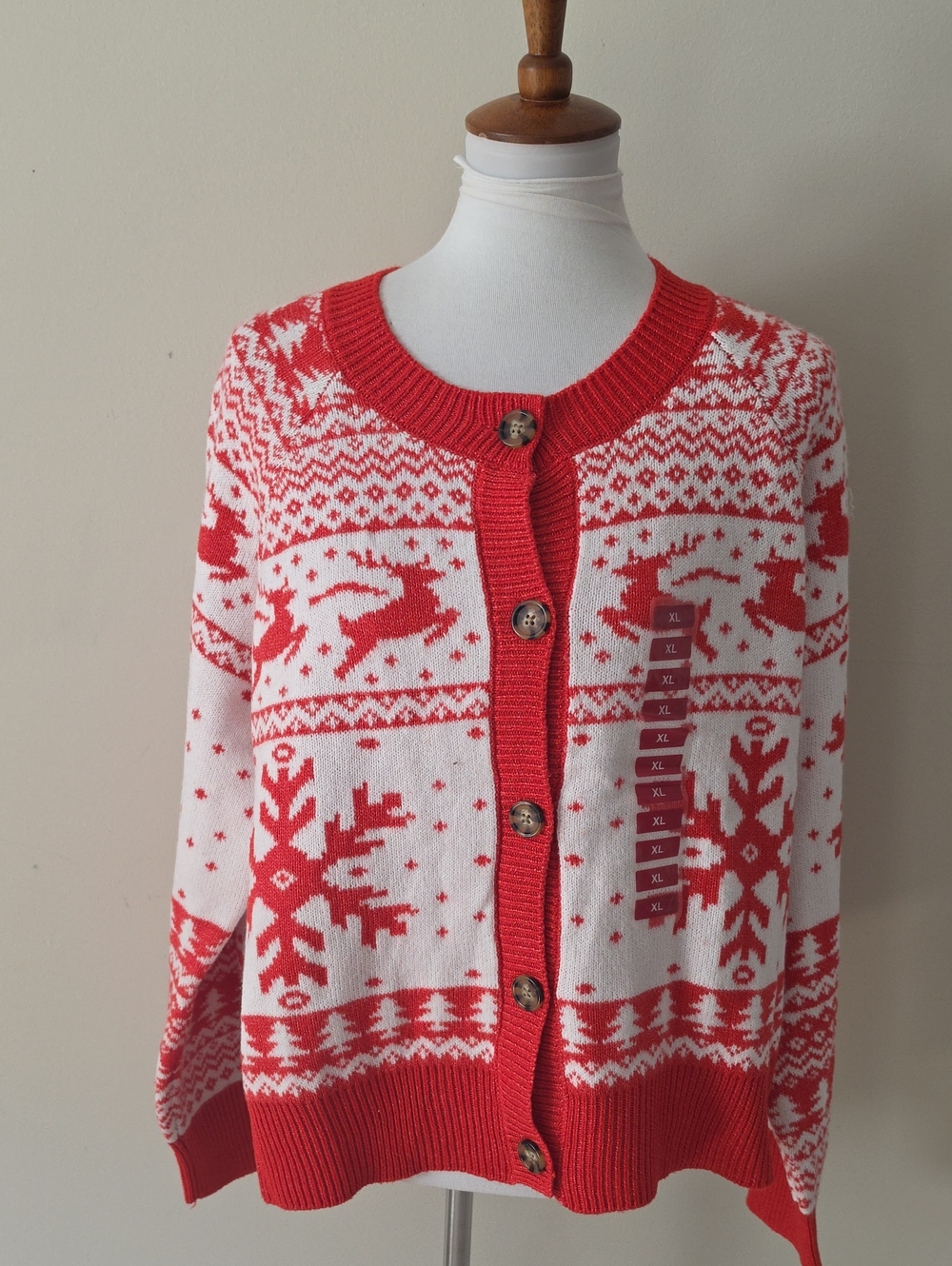 DEC 25 TH CHRISTMAS SWEATER BRAND NEW